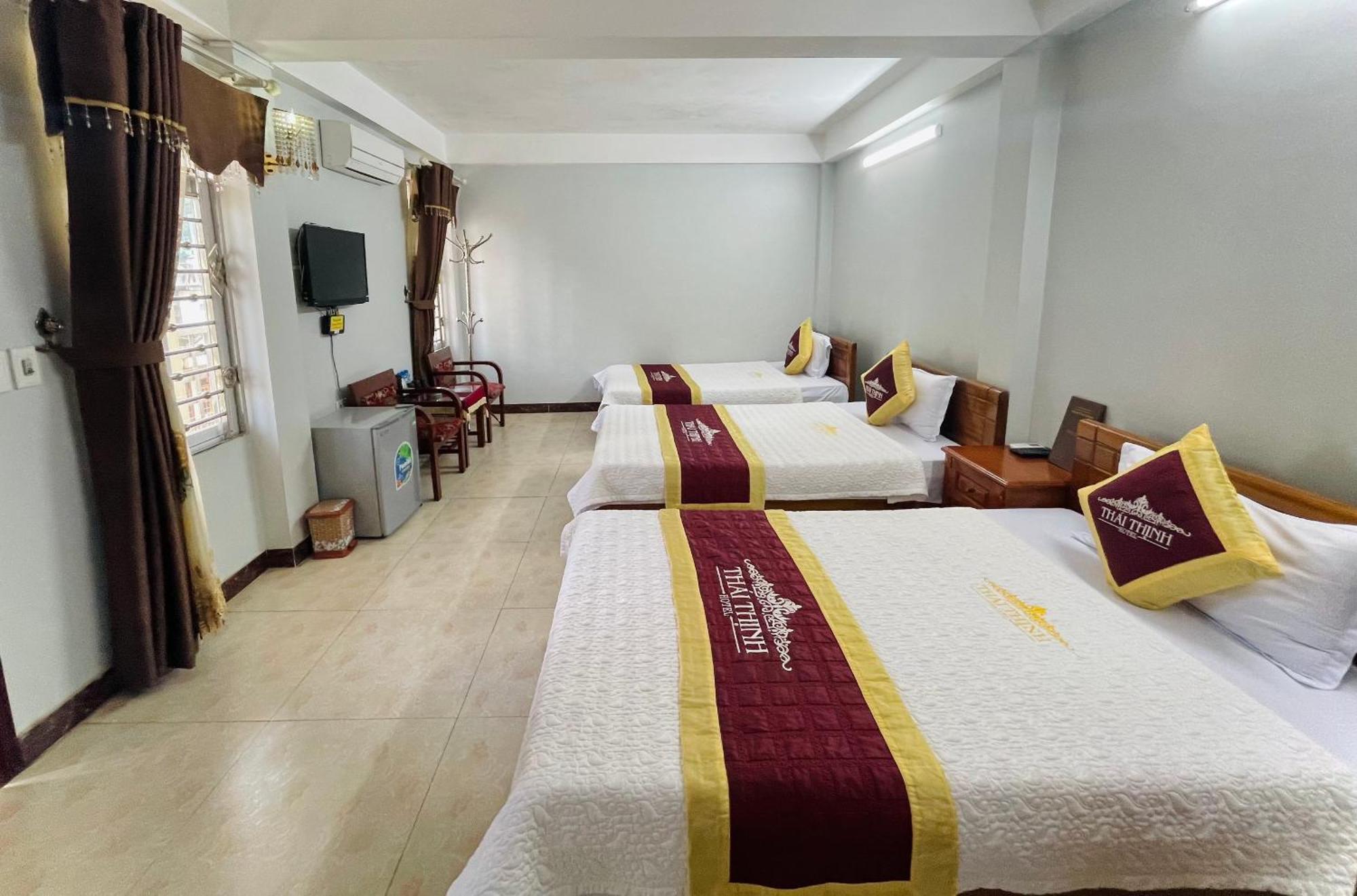 Thai Thinh Hotel ドン・ヴァン エクステリア 写真