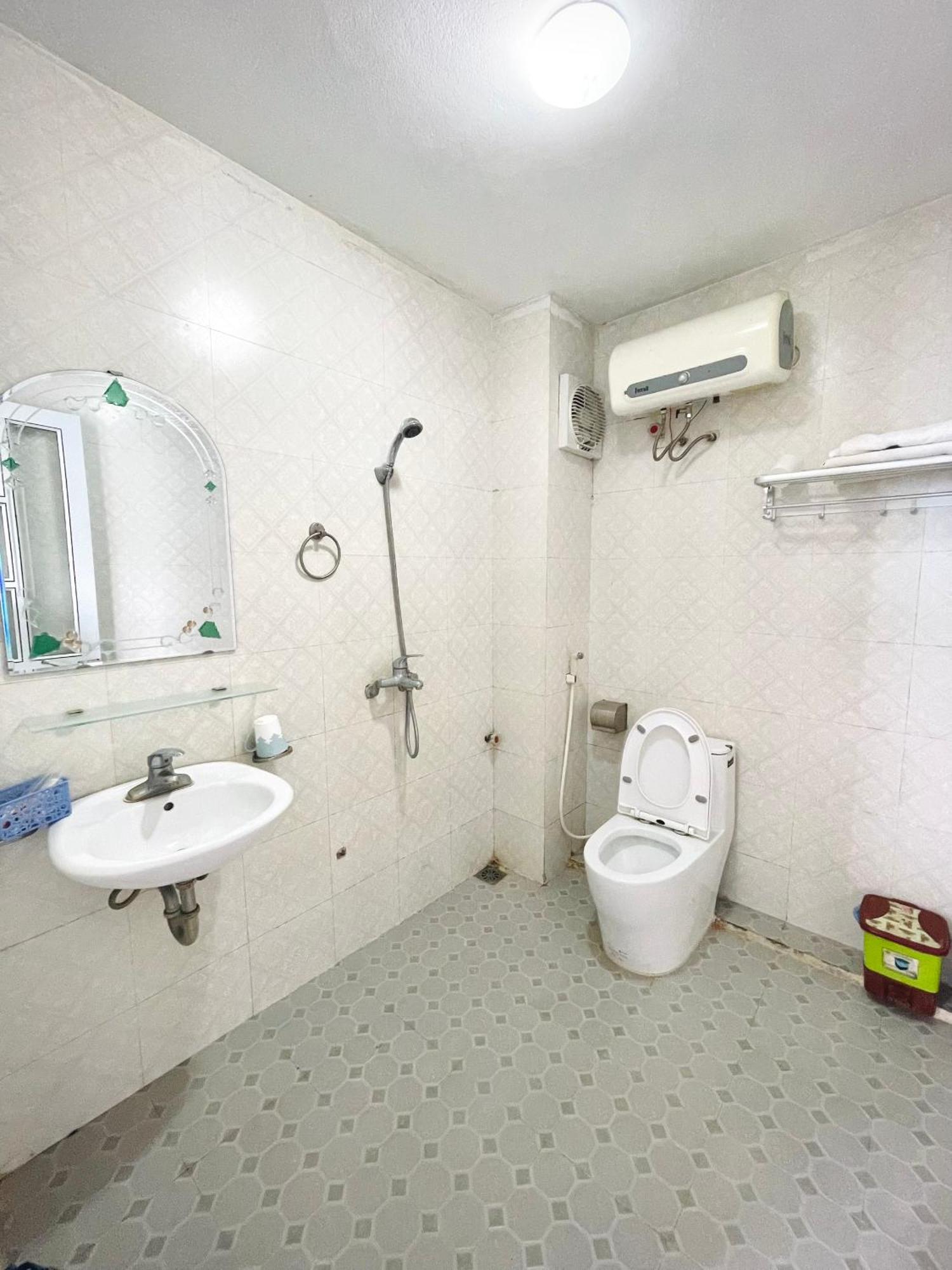 Thai Thinh Hotel ドン・ヴァン エクステリア 写真