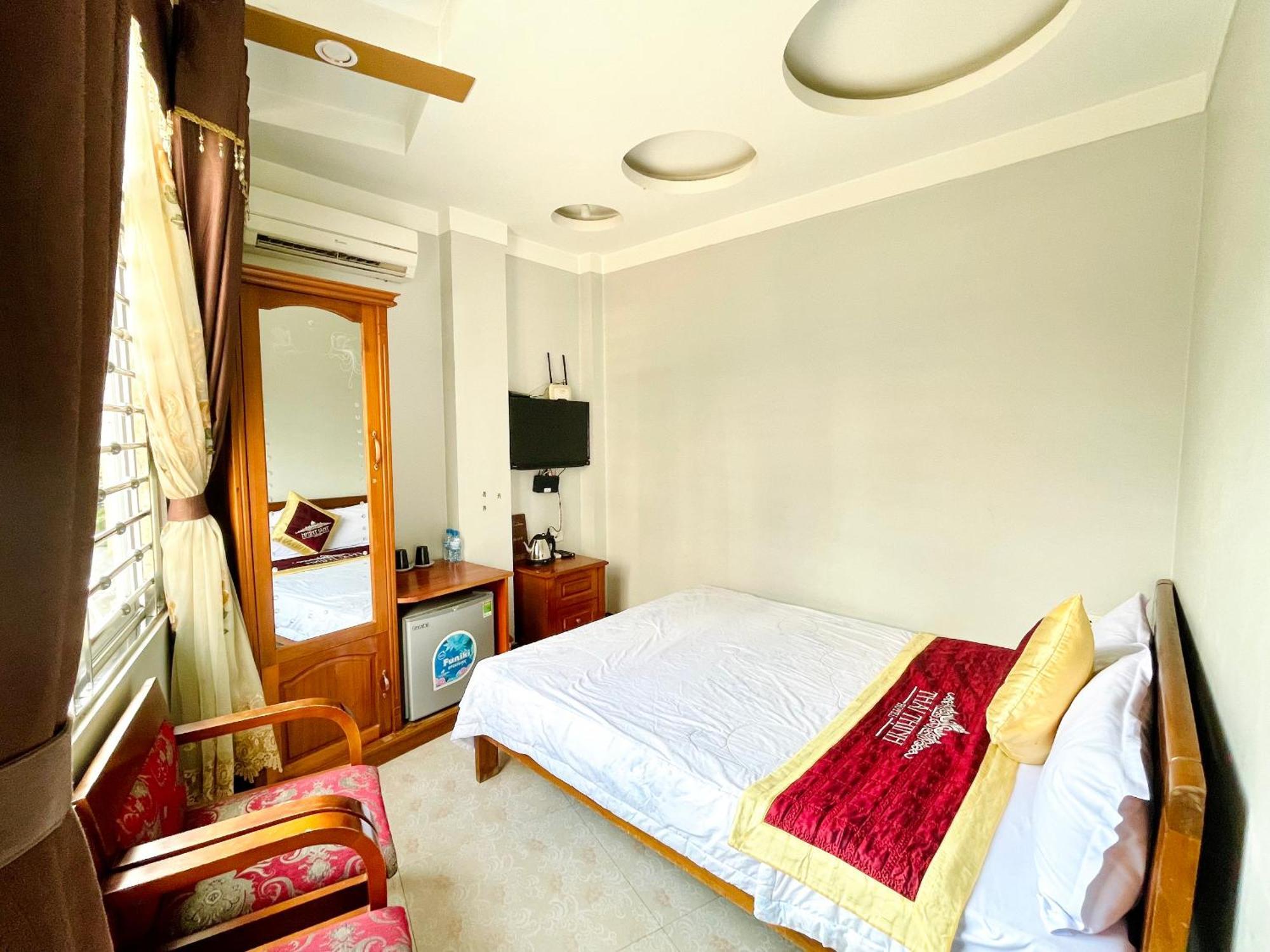 Thai Thinh Hotel ドン・ヴァン エクステリア 写真